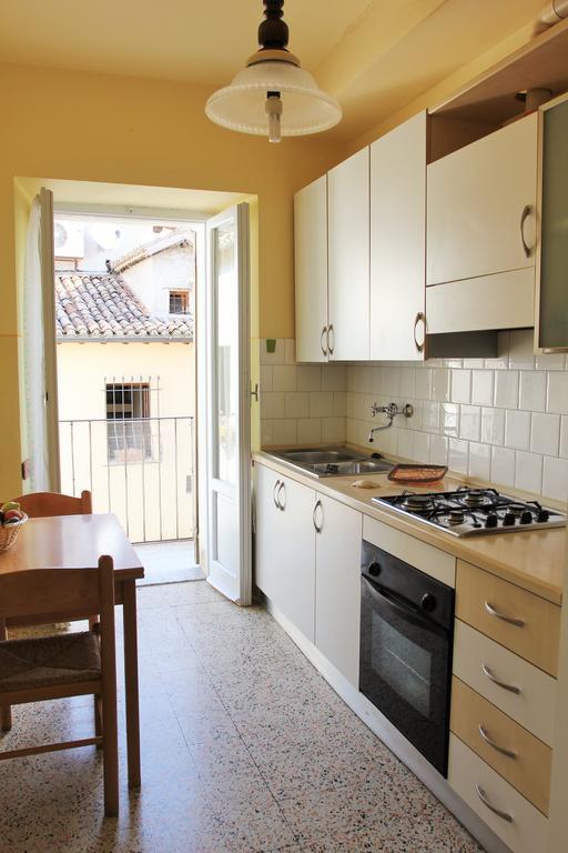 La Fontana Apartment สโปเลโต ห้อง รูปภาพ