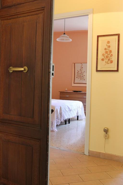 La Fontana Apartment สโปเลโต ภายนอก รูปภาพ